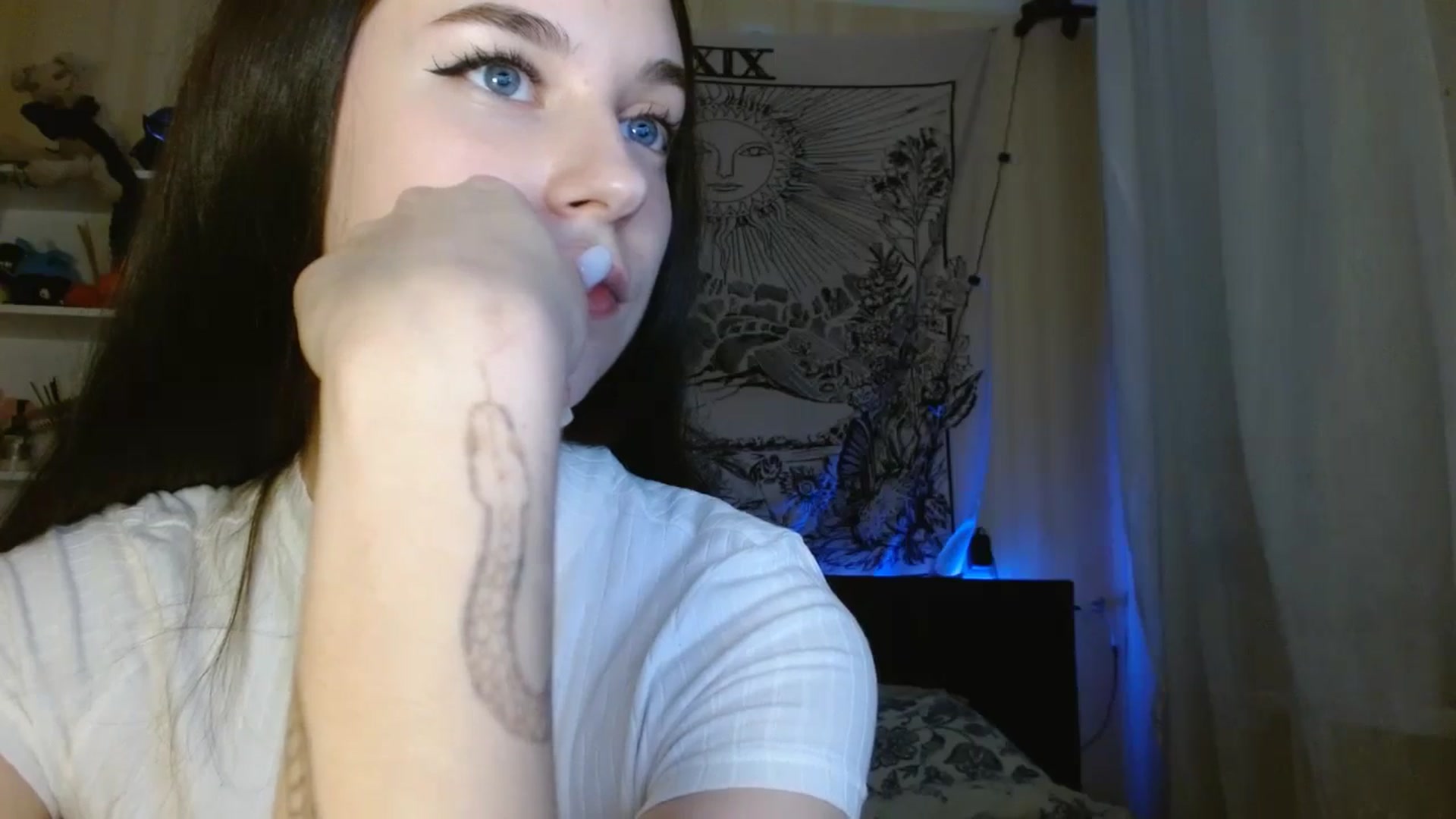 Gallery image thumbnail from ElsieF_'s myfreecams stream on, 05/14/2024, 18:13 image 19 of 20