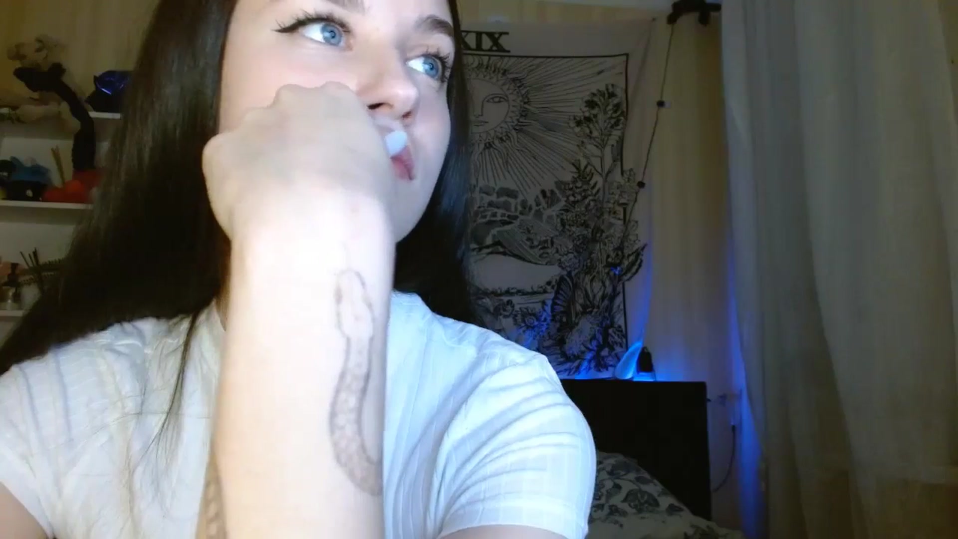 Gallery image thumbnail from ElsieF_'s myfreecams stream on, 05/14/2024, 18:13 image 20 of 20
