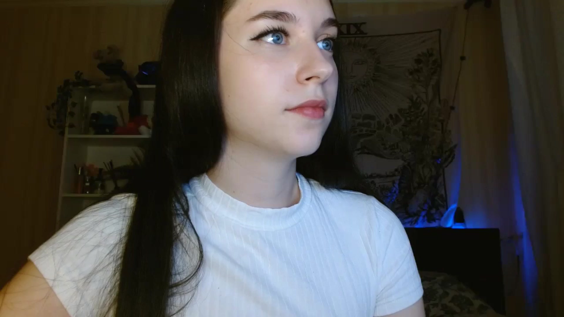 Gallery image thumbnail from ElsieF_'s myfreecams stream on, 05/14/2024, 19:04 image 10 of 20
