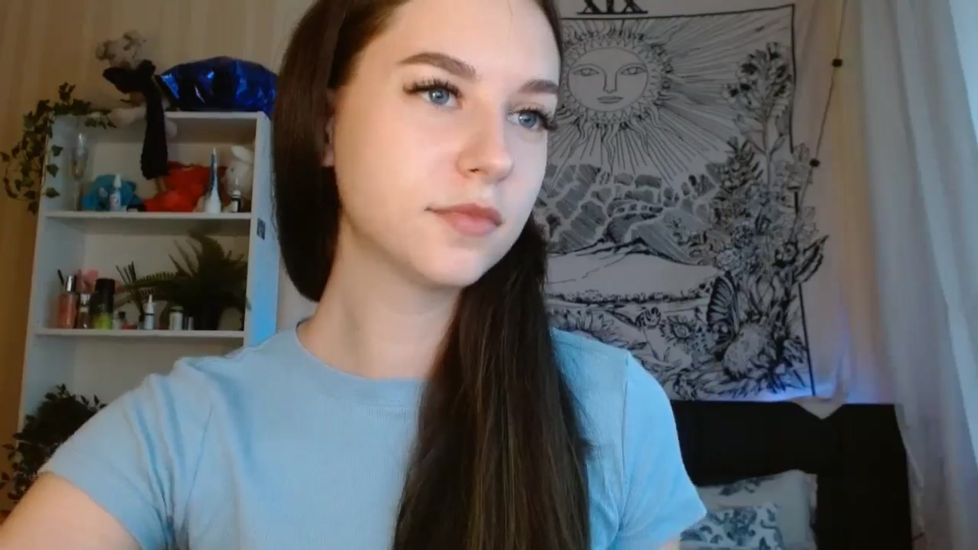 Gallery image thumbnail from ElsieF_'s myfreecams stream on, 05/17/2024, 15:42 image 16 of 20