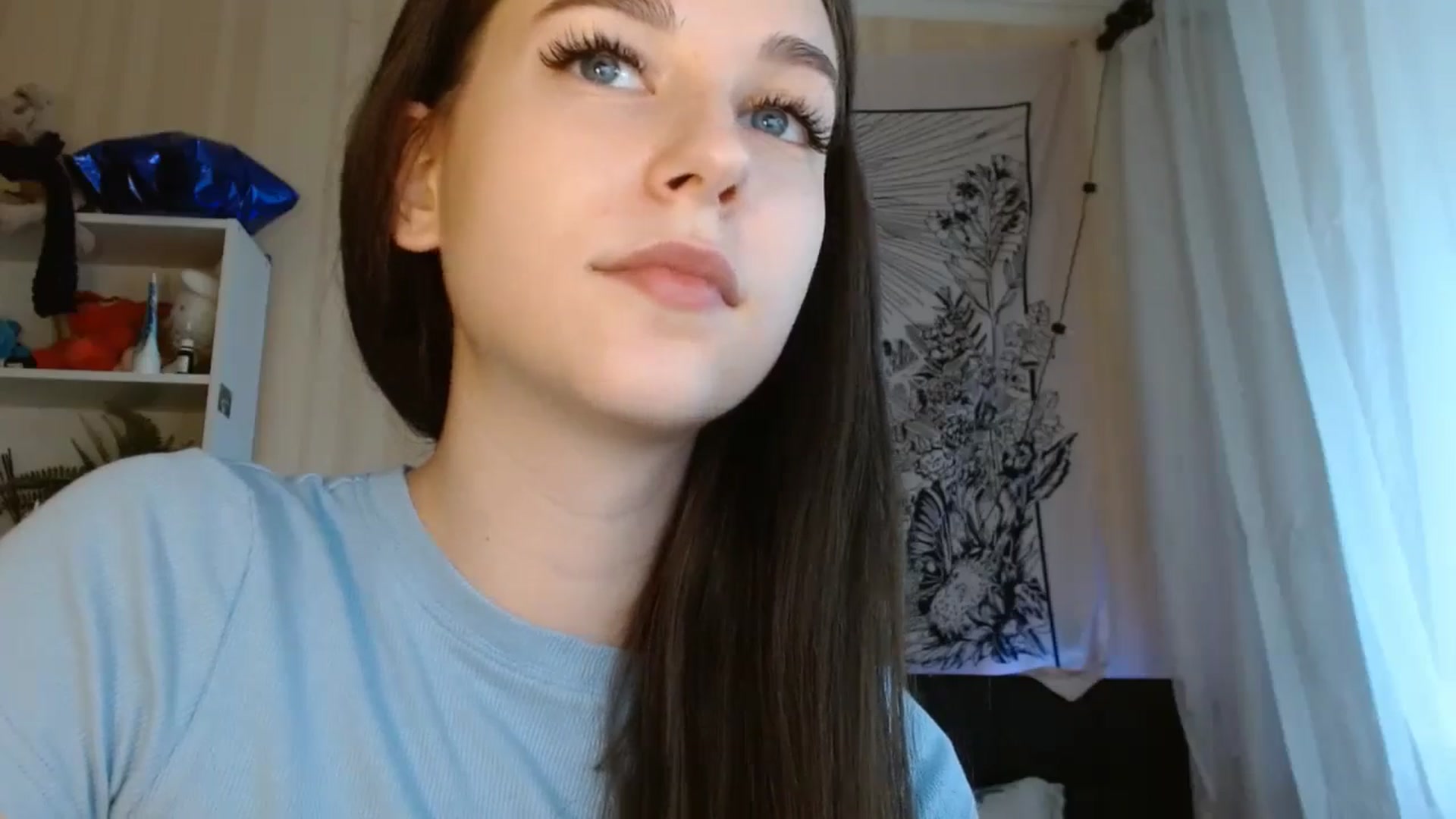 Gallery image thumbnail from ElsieF_'s myfreecams stream on, 05/17/2024, 15:42 image 3 of 20