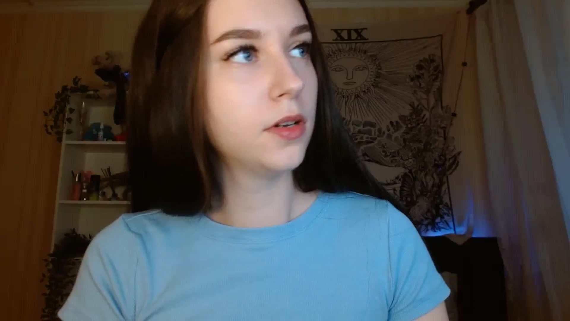 Gallery image thumbnail from ElsieF_'s myfreecams stream on, 05/17/2024, 17:07 image 3 of 20