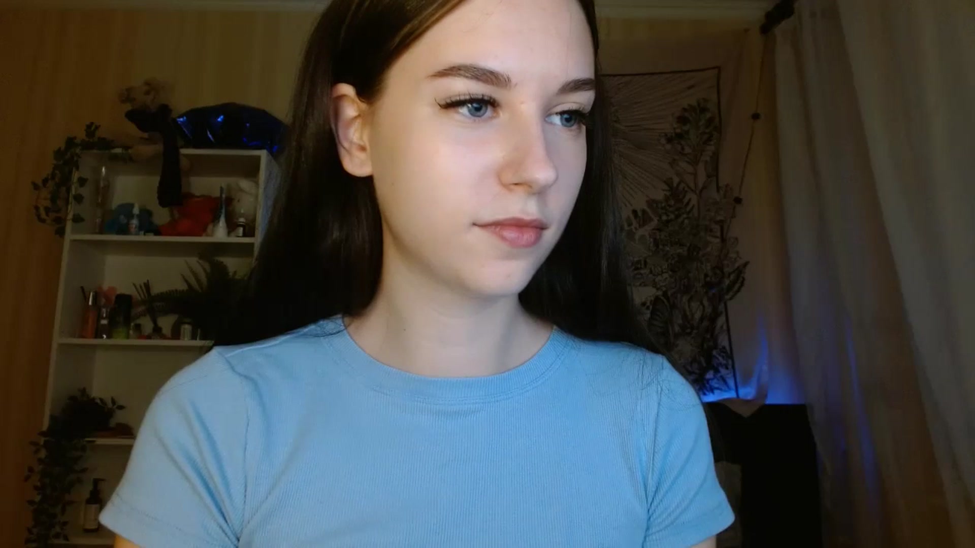 Gallery image thumbnail from ElsieF_'s myfreecams stream on, 05/17/2024, 17:07 image 15 of 20