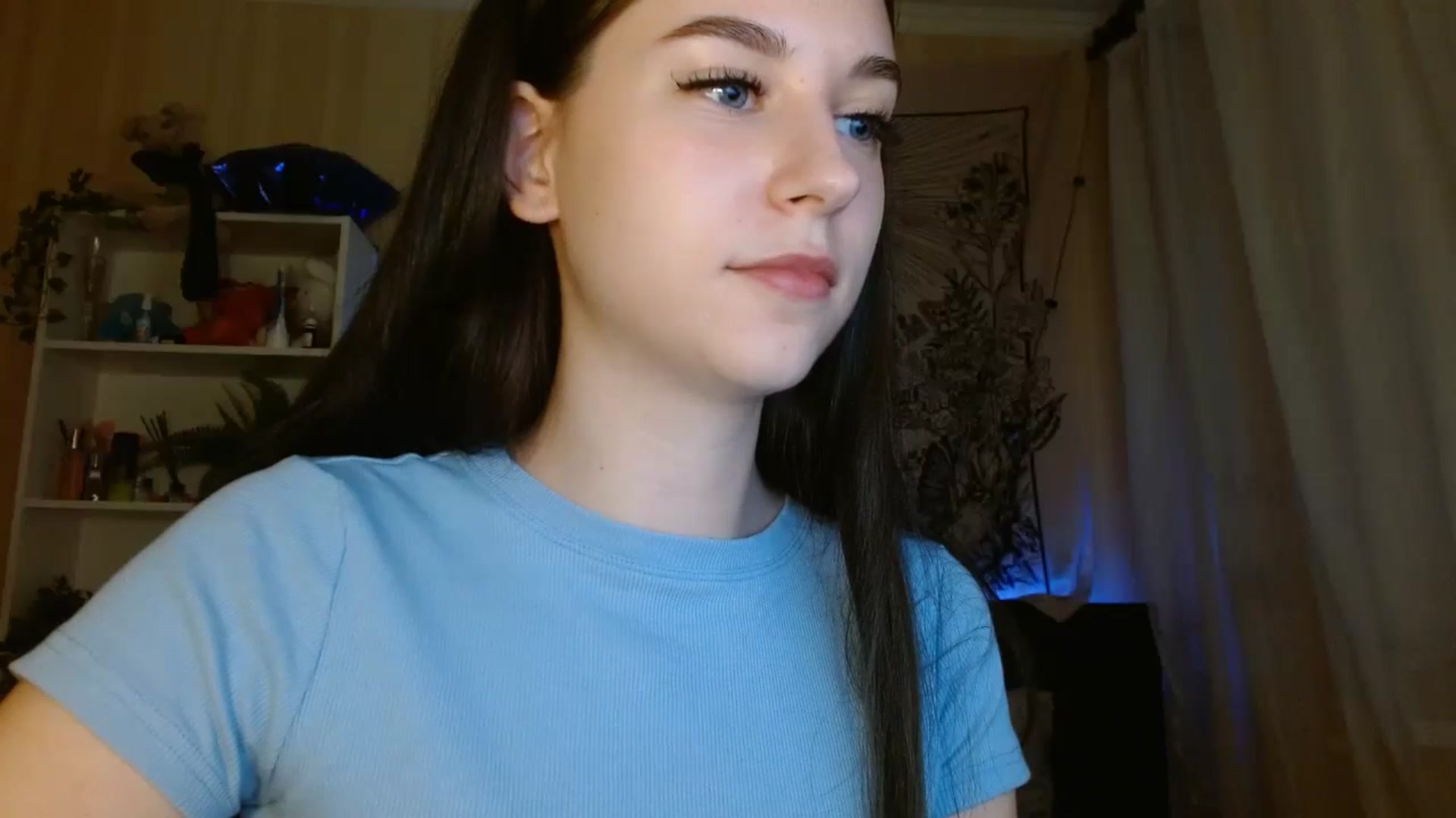 Gallery image thumbnail from ElsieF_'s myfreecams stream on, 05/17/2024, 17:07 image 19 of 20