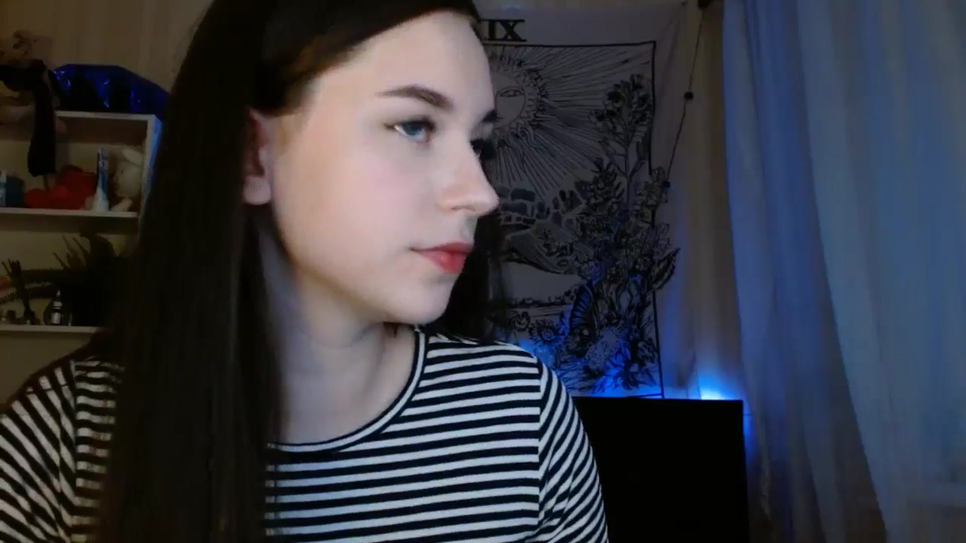 Gallery image thumbnail from ElsieF_'s myfreecams stream on, 05/25/2024, 17:05 image 13 of 20