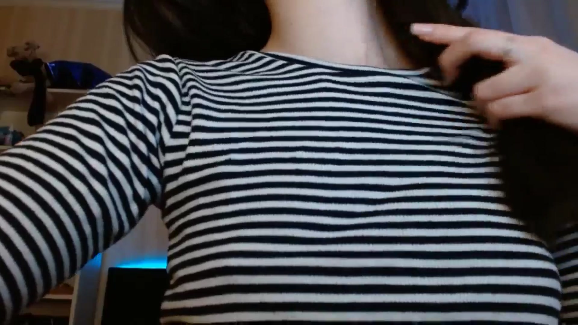 Gallery image thumbnail from ElsieF_'s myfreecams stream on, 05/25/2024, 17:38 image 12 of 20