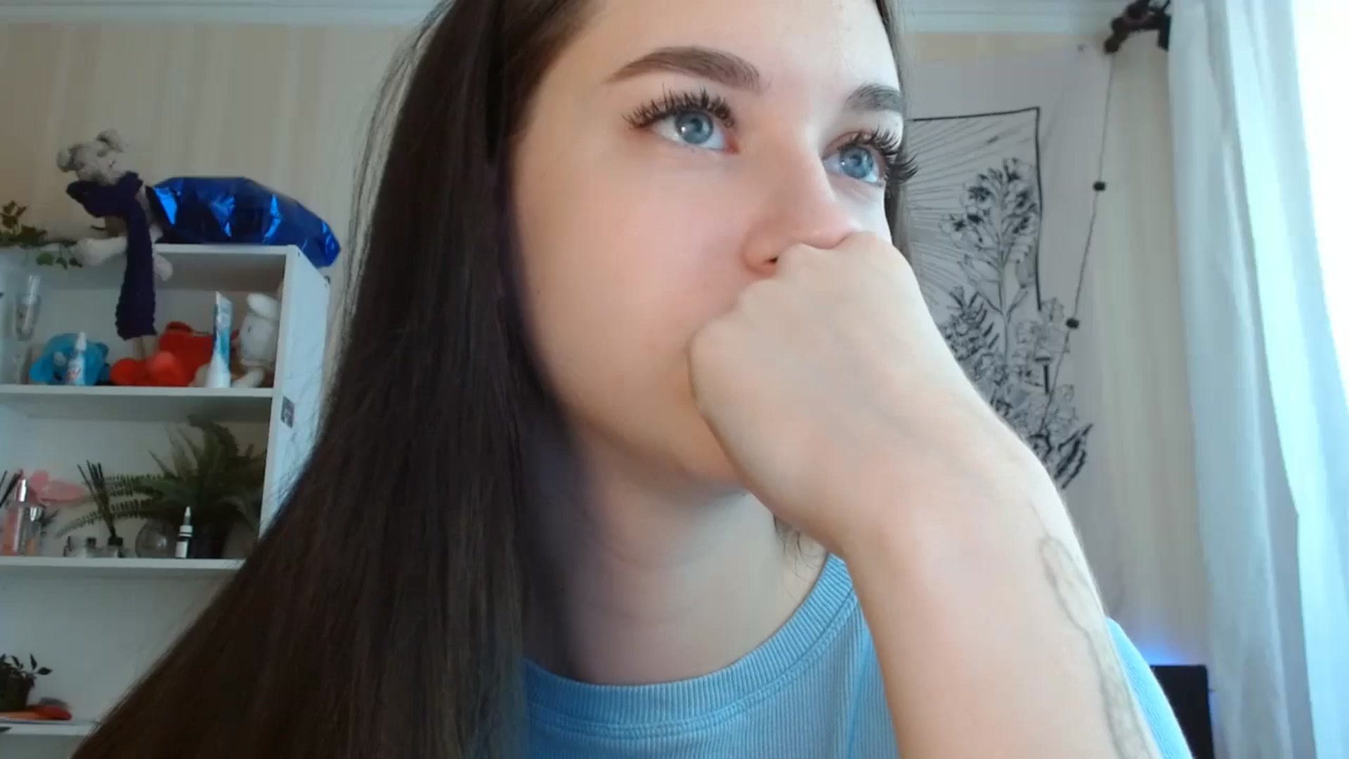 Gallery image thumbnail from ElsieF_'s myfreecams stream on, 05/26/2024, 06:03 image 18 of 20