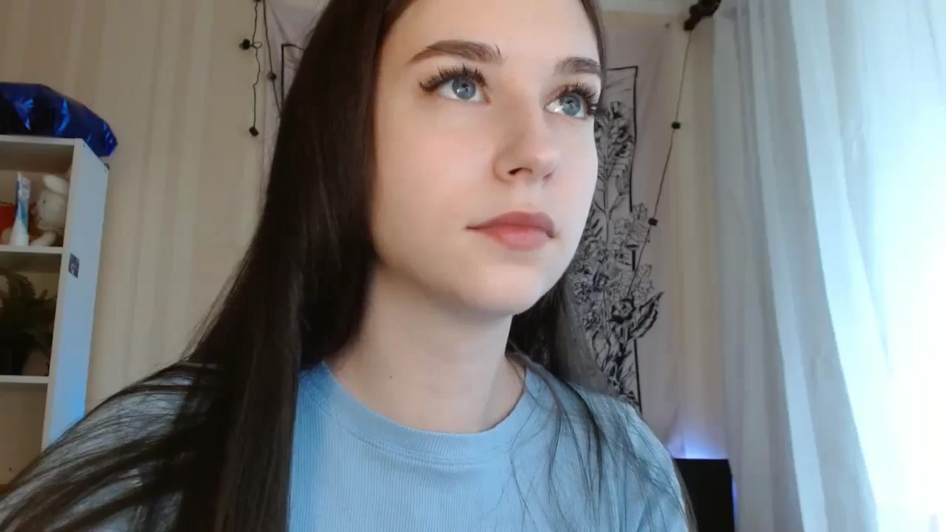 Gallery image thumbnail from ElsieF_'s myfreecams stream on, 05/26/2024, 15:12 image 14 of 20