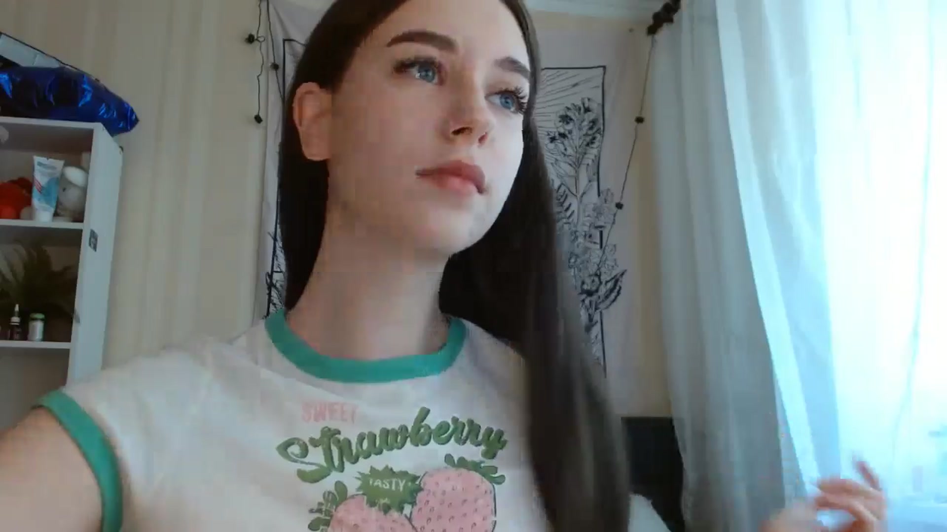 Gallery image thumbnail from ElsieF_'s myfreecams stream on, 05/31/2024, 06:26 image 4 of 20