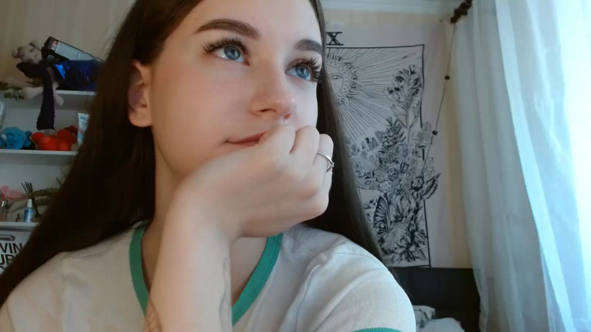 Gallery image thumbnail from ElsieF_'s myfreecams stream on, 05/31/2024, 06:26 image 11 of 20