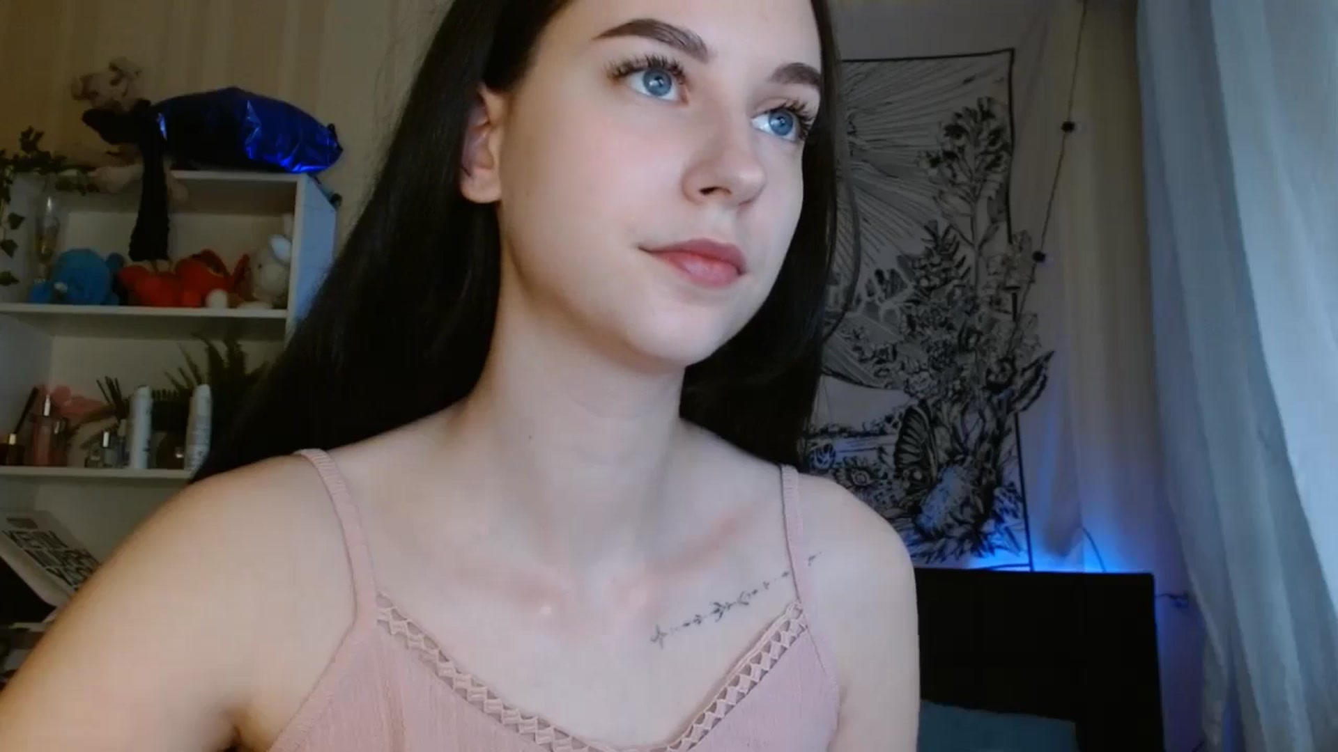 Gallery image thumbnail from ElsieF_'s myfreecams stream on, 06/09/2024, 16:53 image 19 of 20