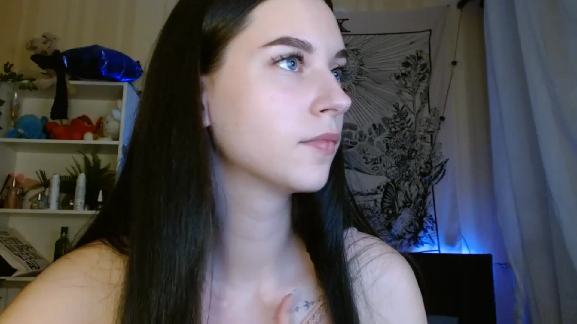 Gallery image thumbnail from ElsieF_'s myfreecams stream on, 06/09/2024, 17:51 image 8 of 20