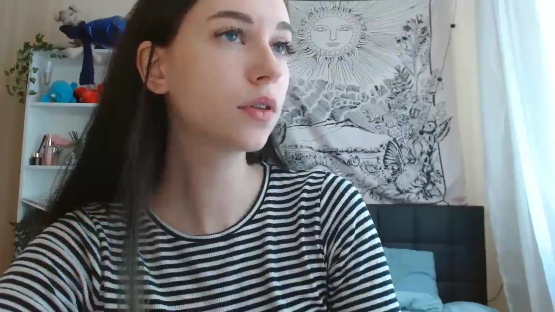 Gallery image thumbnail from ElsieF_'s myfreecams stream on, 06/10/2024, 08:57 image 16 of 20