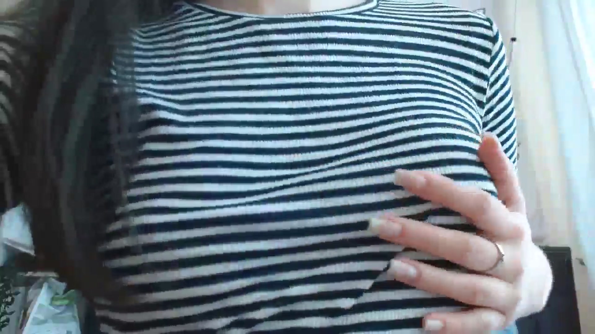 Gallery image thumbnail from ElsieF_'s myfreecams stream on, 06/10/2024, 08:57 image 20 of 20