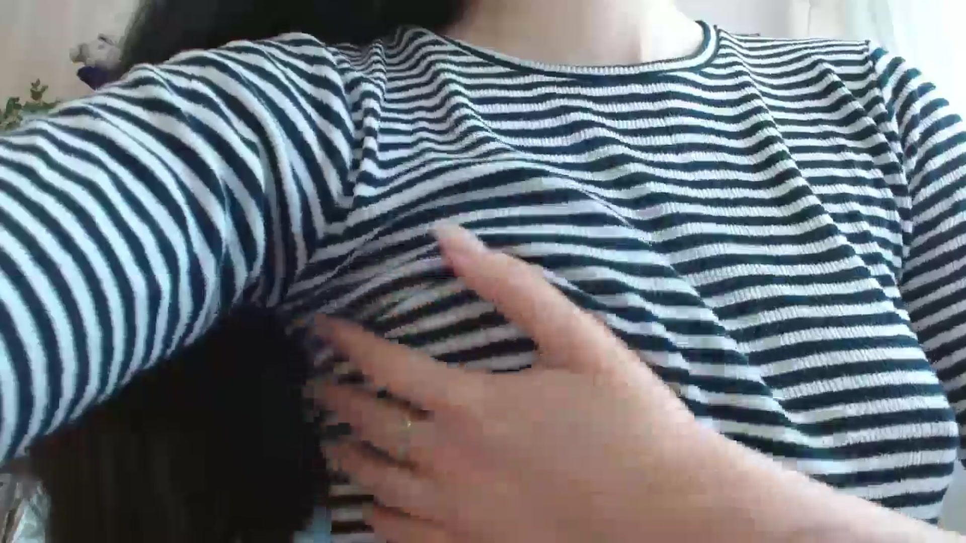 Gallery image thumbnail from ElsieF_'s myfreecams stream on, 06/10/2024, 08:57 image 3 of 20