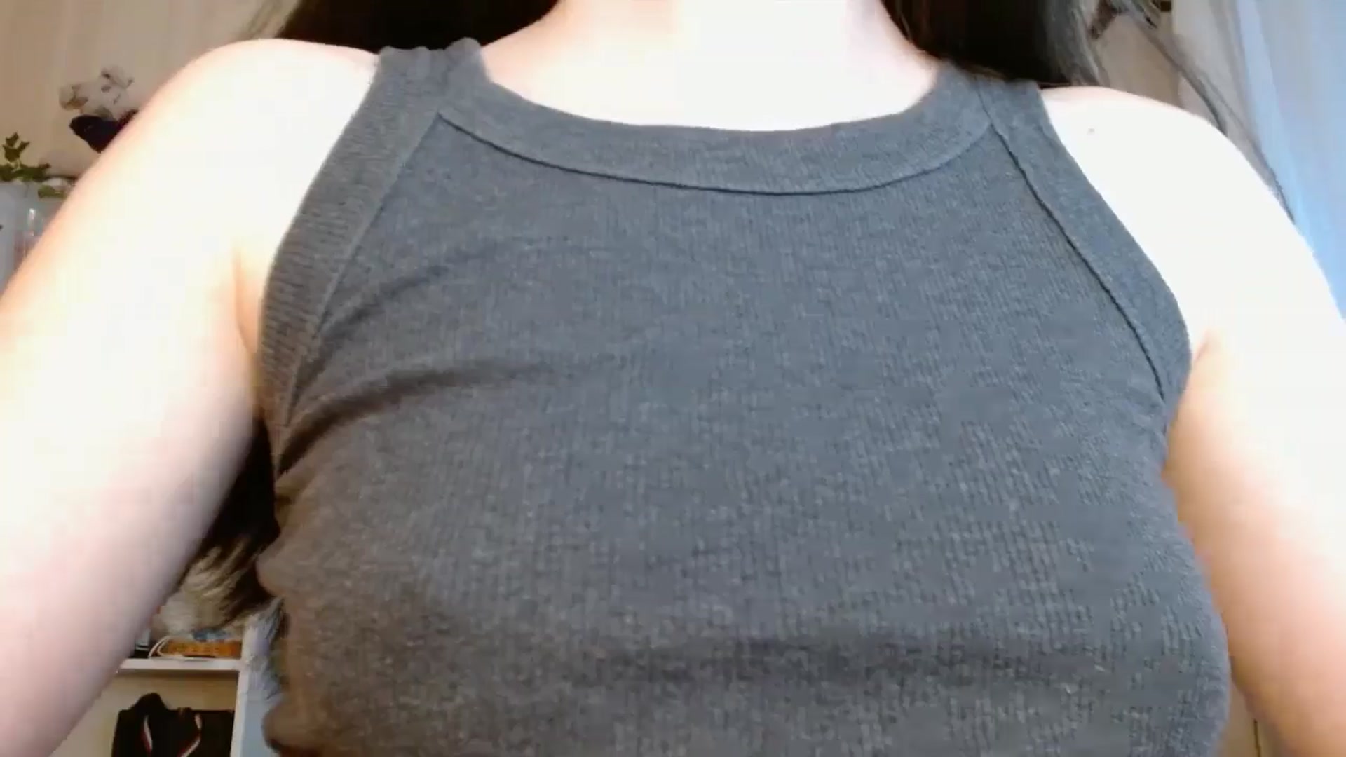 Gallery image thumbnail from ElsieF_'s myfreecams stream on, 06/14/2024, 16:37 image 12 of 20