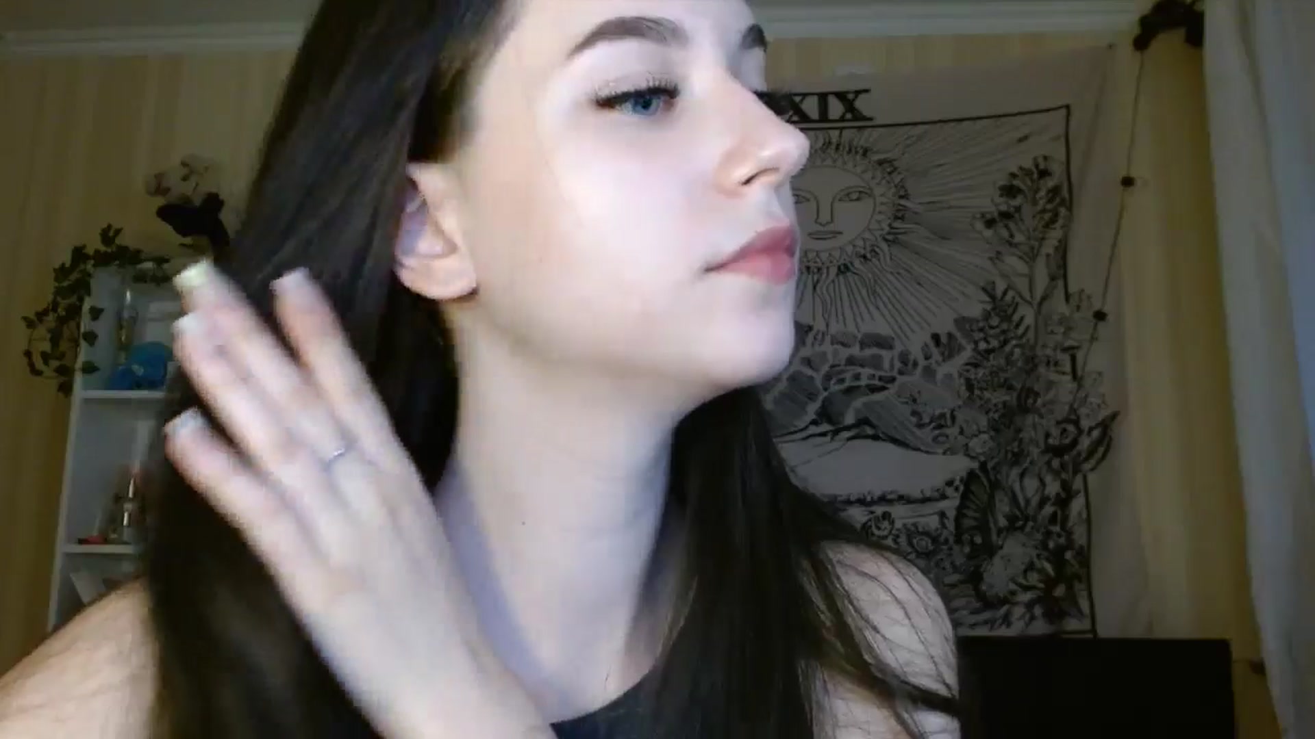 Gallery image thumbnail from ElsieF_'s myfreecams stream on, 06/14/2024, 17:21 image 20 of 20