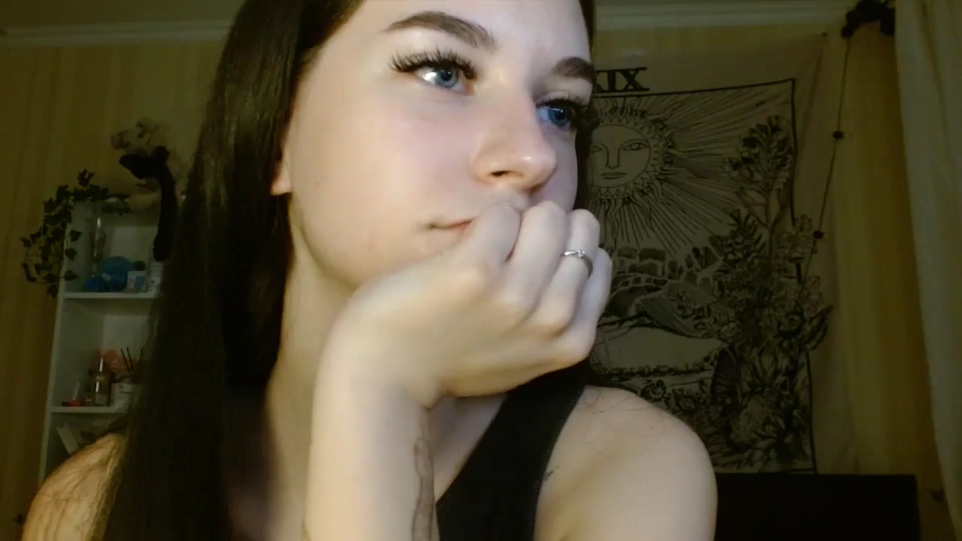Gallery image thumbnail from ElsieF_'s myfreecams stream on, 06/14/2024, 18:42 image 8 of 20