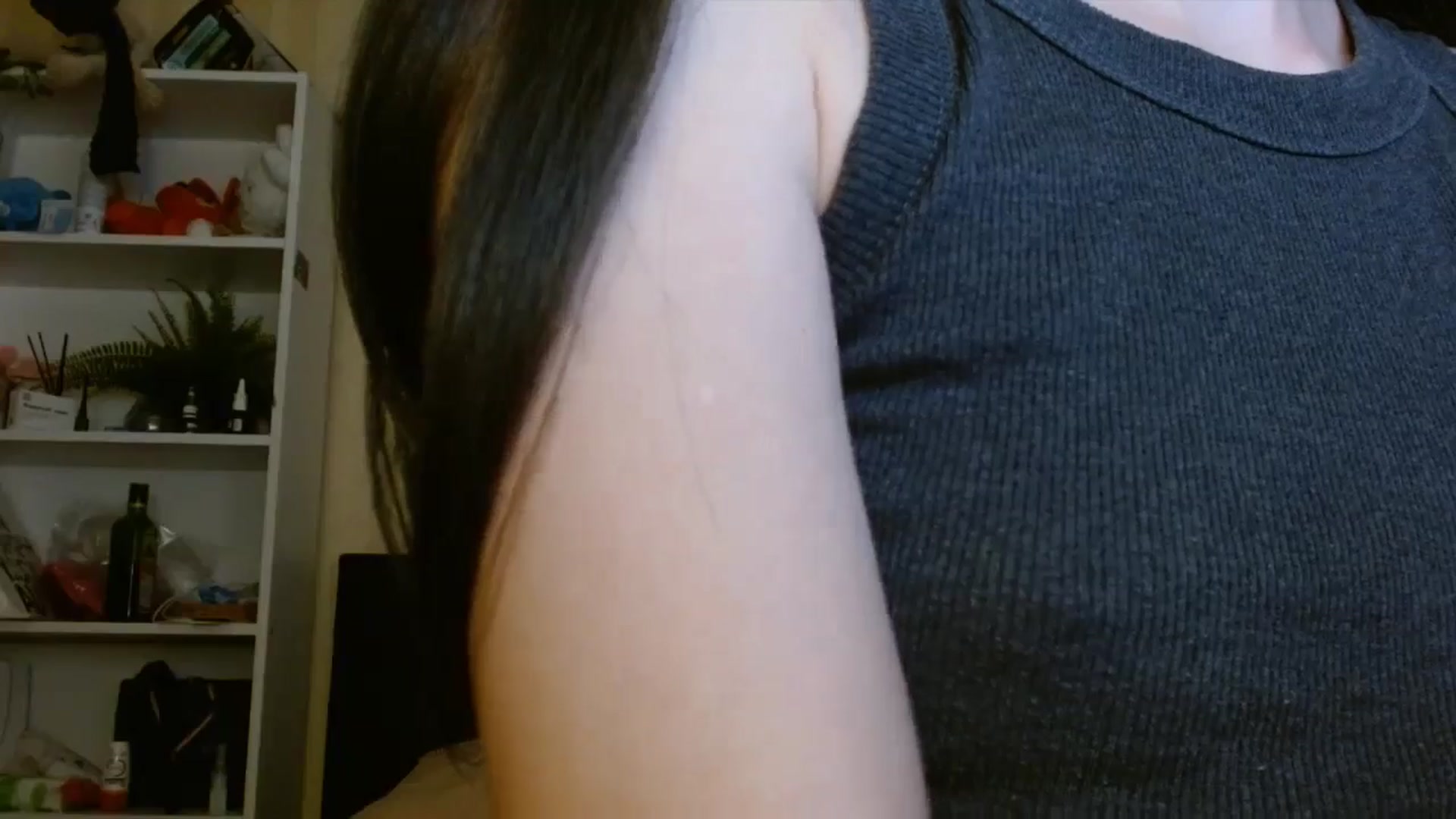 Gallery image thumbnail from ElsieF_'s myfreecams stream on, 06/14/2024, 20:02 image 12 of 20