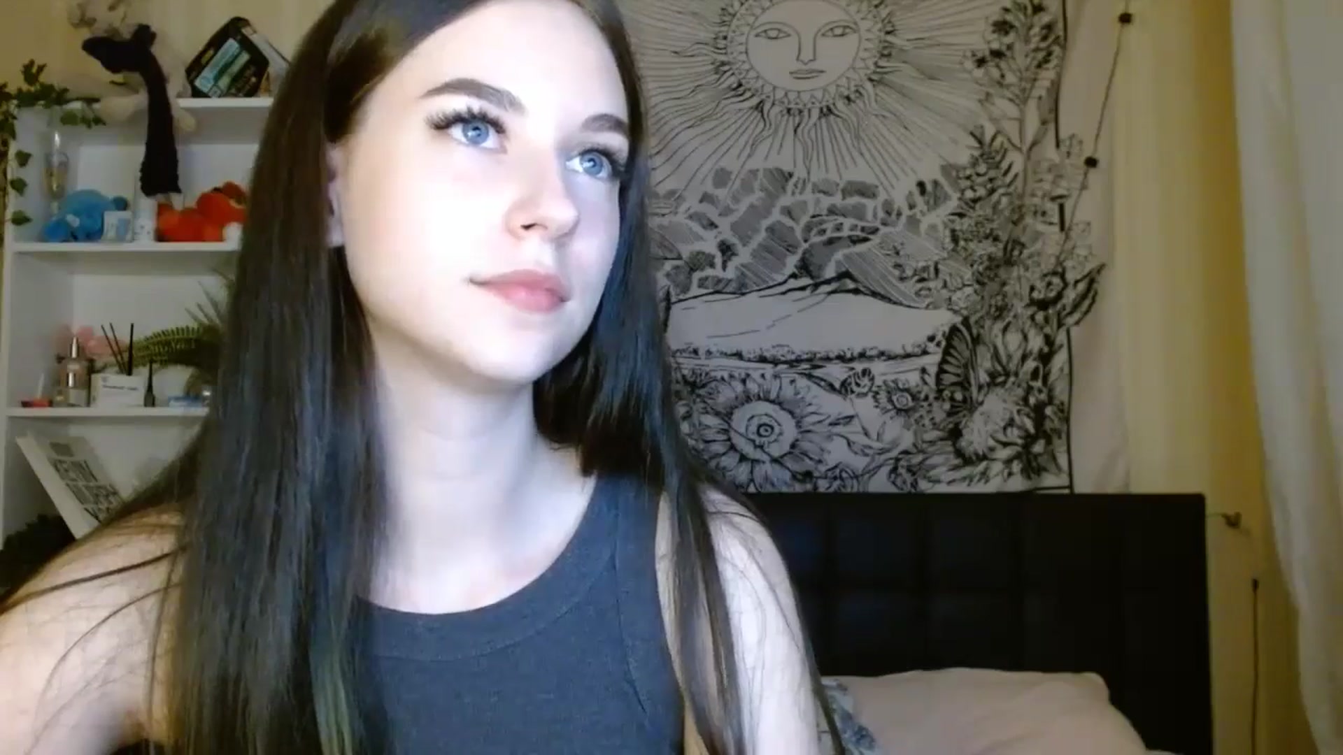 Gallery image thumbnail from ElsieF_'s myfreecams stream on, 06/14/2024, 20:02 image 17 of 20
