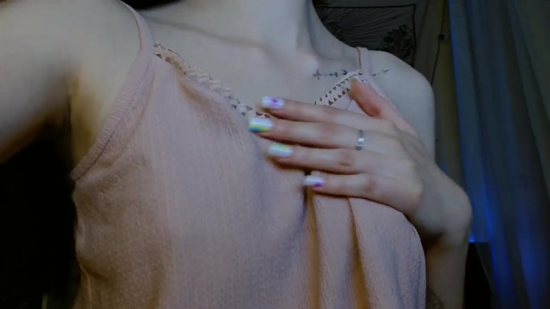Gallery image thumbnail from ElsieF_'s myfreecams stream on, 06/15/2024, 19:50 image 15 of 20