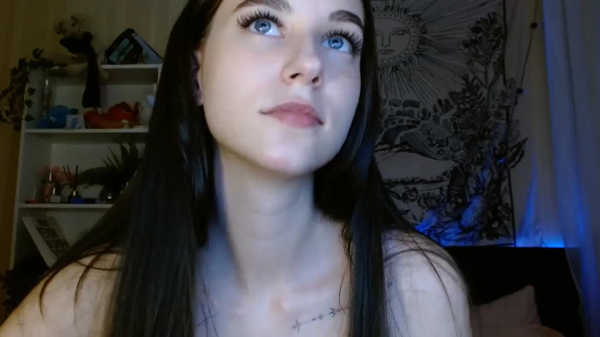 Gallery image thumbnail from ElsieF_'s myfreecams stream on, 06/15/2024, 20:05 image 11 of 20