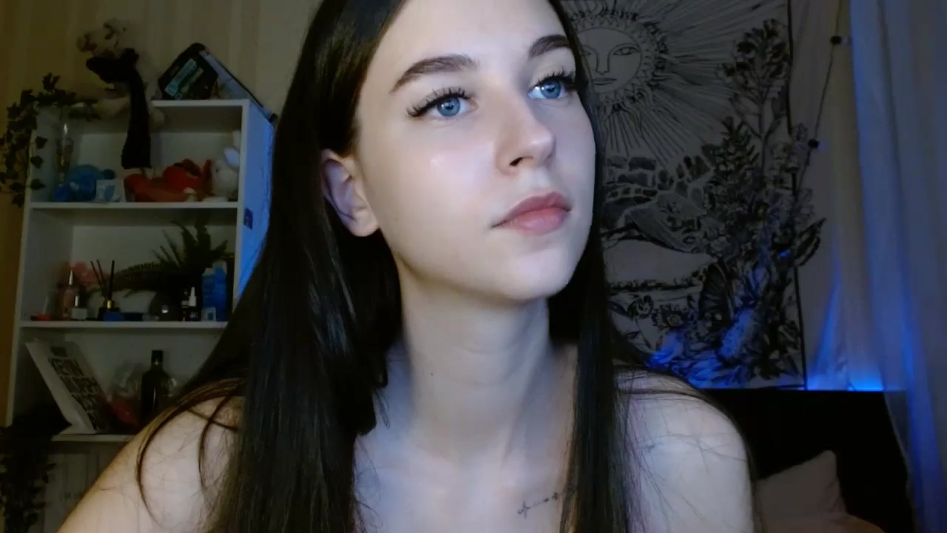 Gallery image thumbnail from ElsieF_'s myfreecams stream on, 06/15/2024, 20:05 image 7 of 20