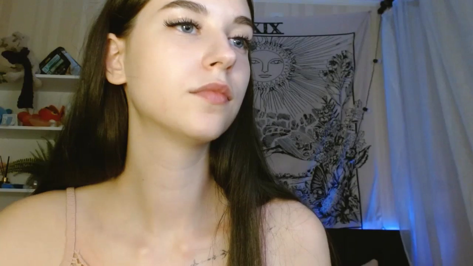 Gallery image thumbnail from ElsieF_'s myfreecams stream on, 06/15/2024, 20:49 image 15 of 20