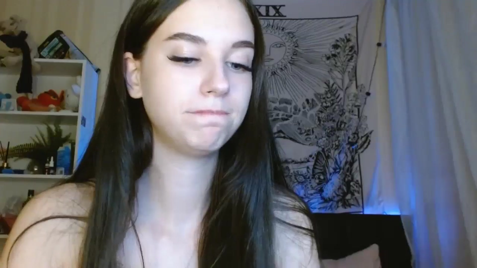 Gallery image thumbnail from ElsieF_'s myfreecams stream on, 06/15/2024, 20:49 image 6 of 20