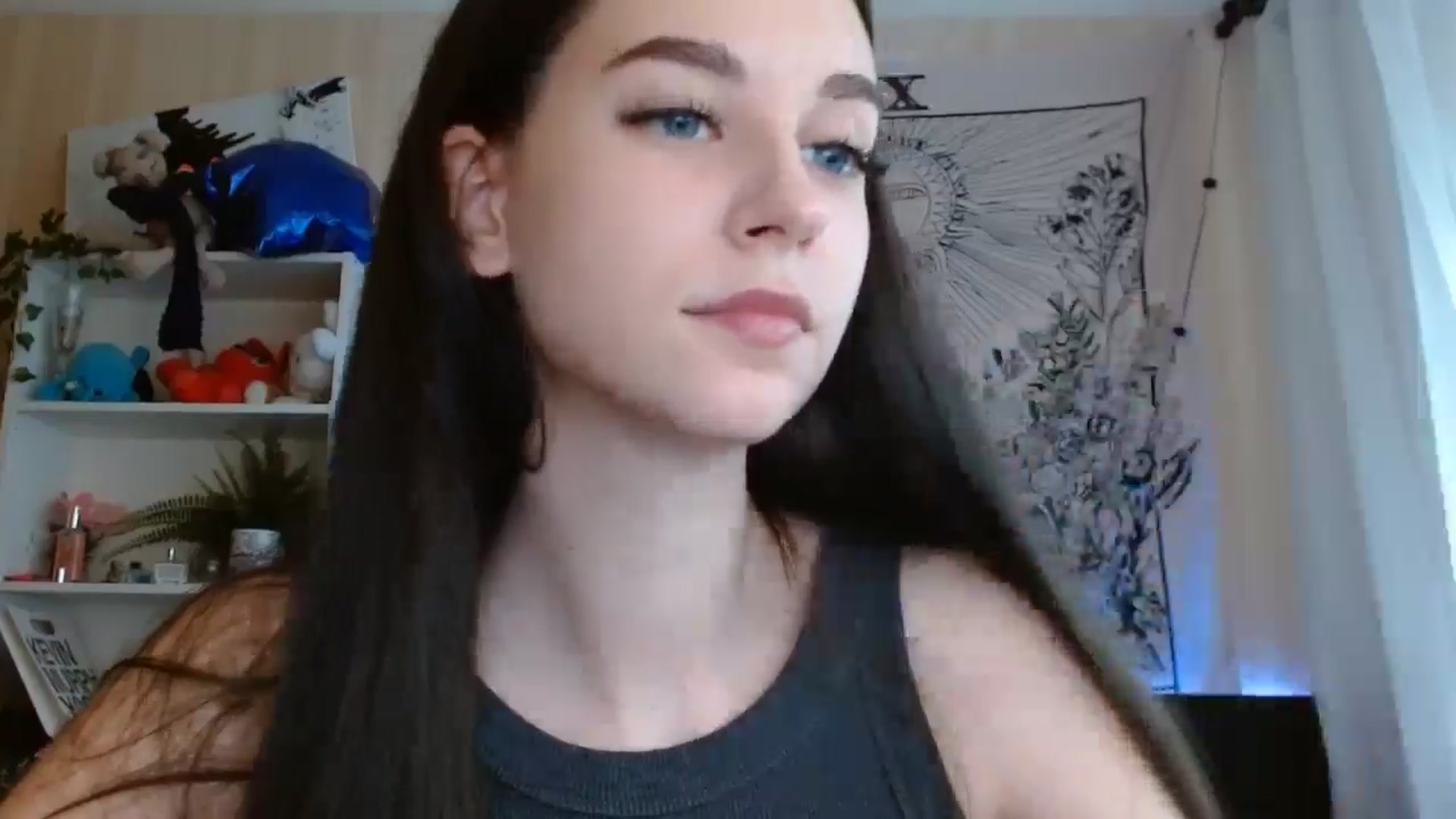 Gallery image thumbnail from ElsieF_'s myfreecams stream on, 06/21/2024, 15:42 image 19 of 20