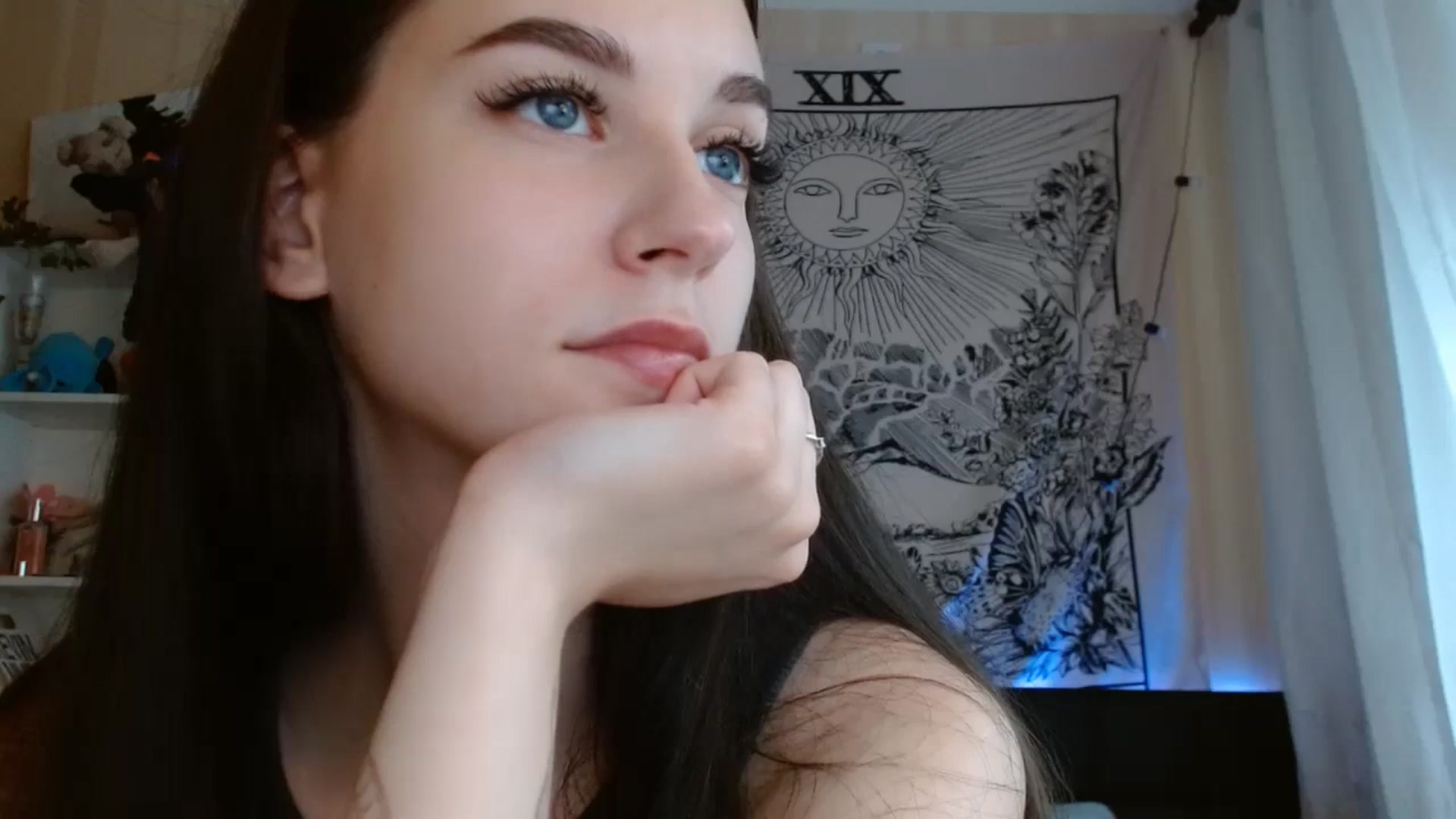 Gallery image thumbnail from ElsieF_'s myfreecams stream on, 06/21/2024, 15:42 image 15 of 20
