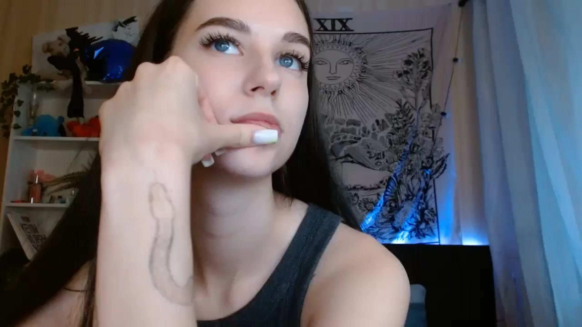 Gallery image thumbnail from ElsieF_'s myfreecams stream on, 06/21/2024, 17:04 image 1 of 20