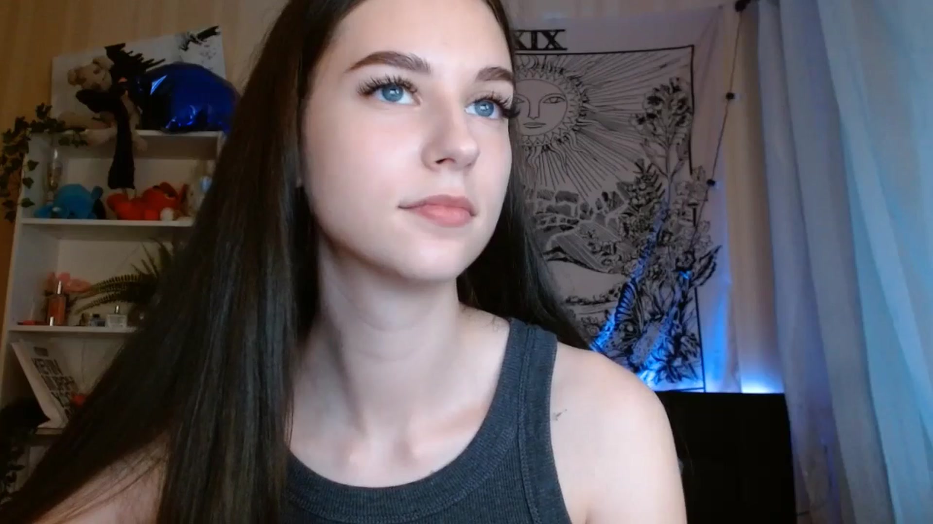 Gallery image thumbnail from ElsieF_'s myfreecams stream on, 06/21/2024, 17:04 image 3 of 20