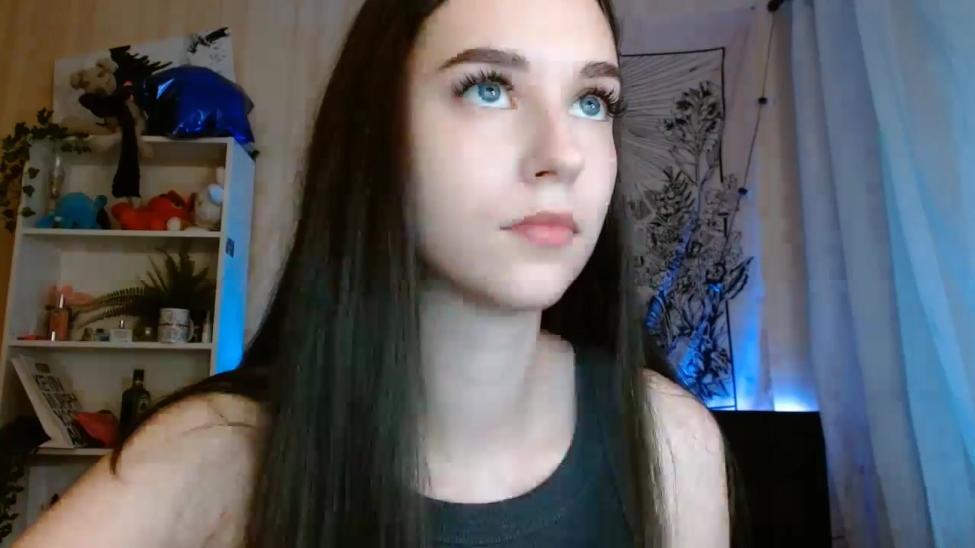 Gallery image thumbnail from ElsieF_'s myfreecams stream on, 06/21/2024, 17:04 image 7 of 20