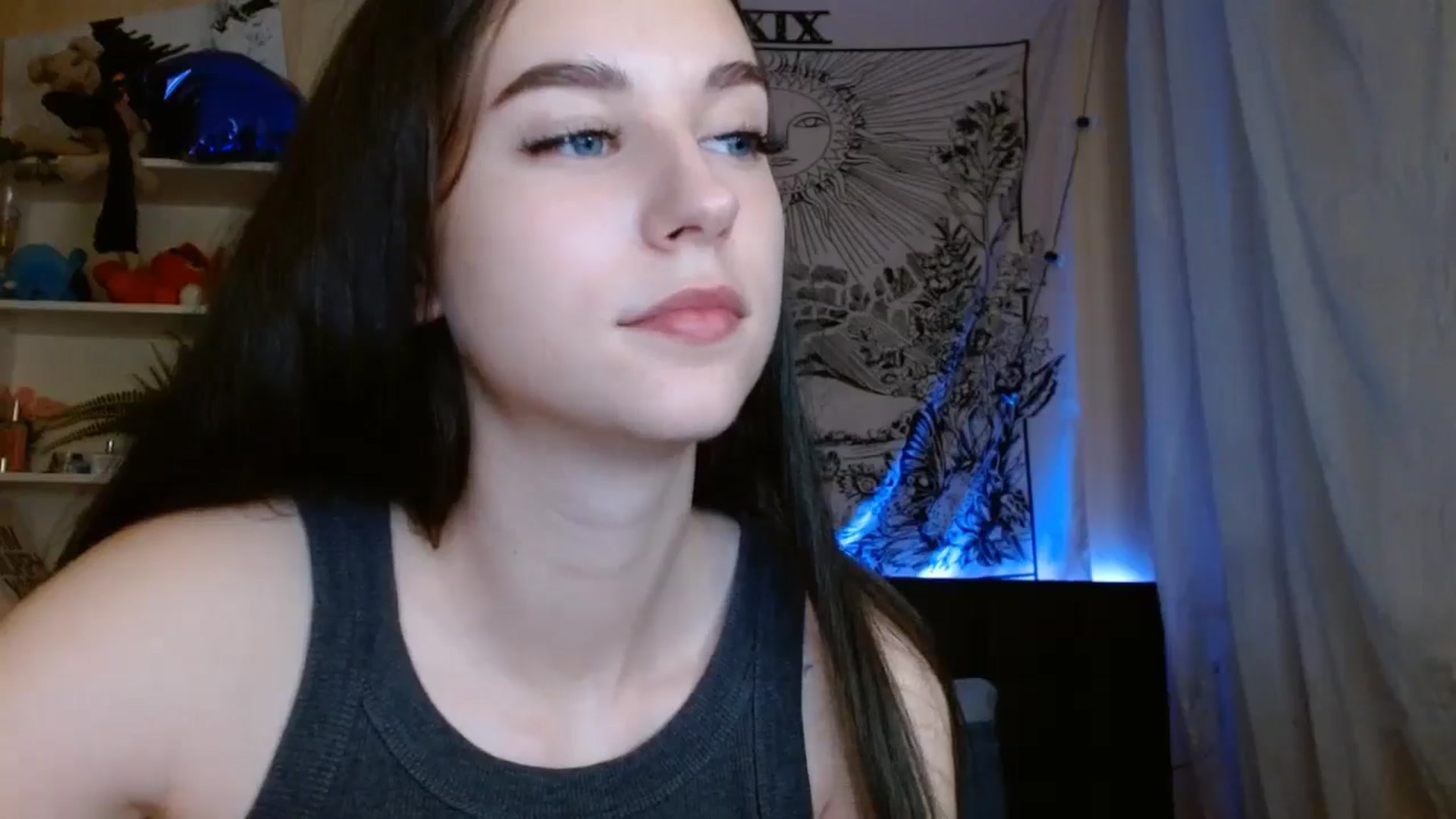 Gallery image thumbnail from ElsieF_'s myfreecams stream on, 06/21/2024, 17:58 image 9 of 20