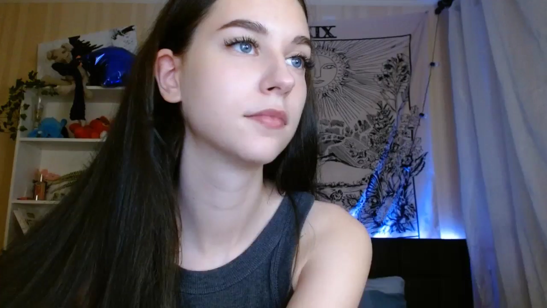 Gallery image thumbnail from ElsieF_'s myfreecams stream on, 06/21/2024, 17:58 image 11 of 20