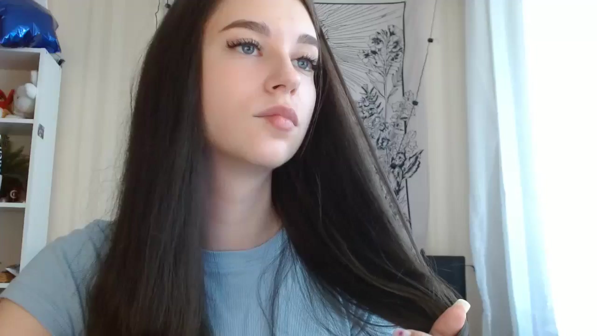 Gallery image thumbnail from ElsieF_'s myfreecams stream on, 06/22/2024, 06:55 image 1 of 20