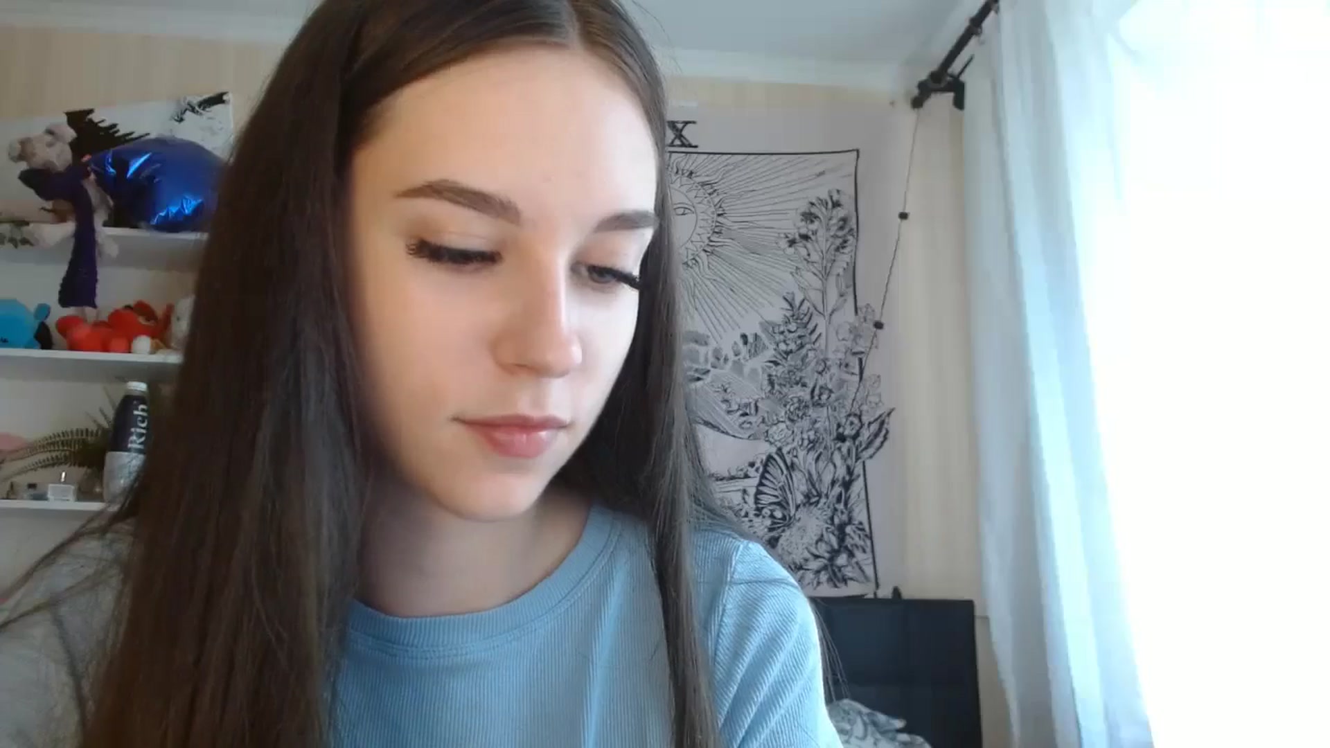 Gallery image thumbnail from ElsieF_'s myfreecams stream on, 06/22/2024, 09:12 image 3 of 20