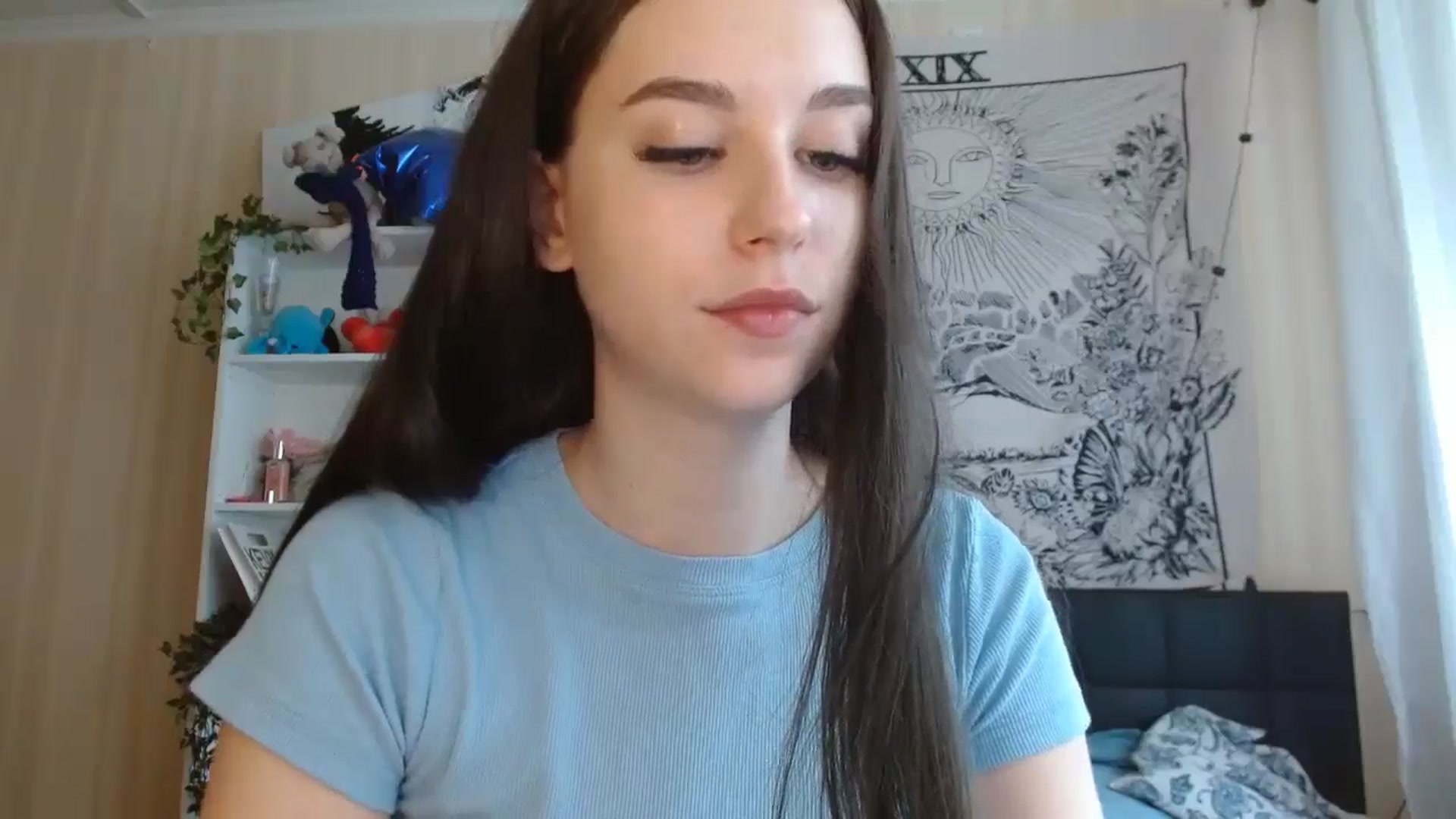 Gallery image thumbnail from ElsieF_'s myfreecams stream on, 06/22/2024, 09:12 image 11 of 20