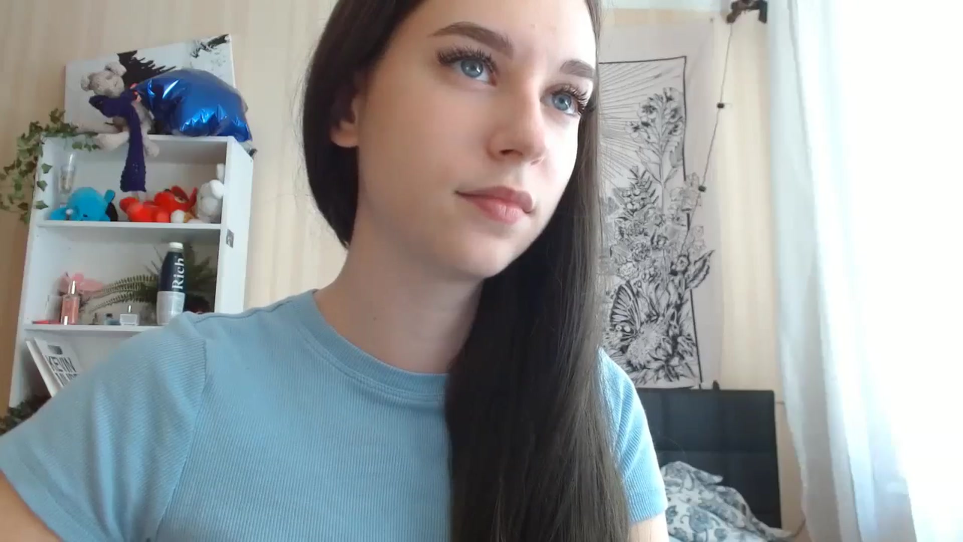 Gallery image thumbnail from ElsieF_'s myfreecams stream on, 06/22/2024, 09:12 image 8 of 20