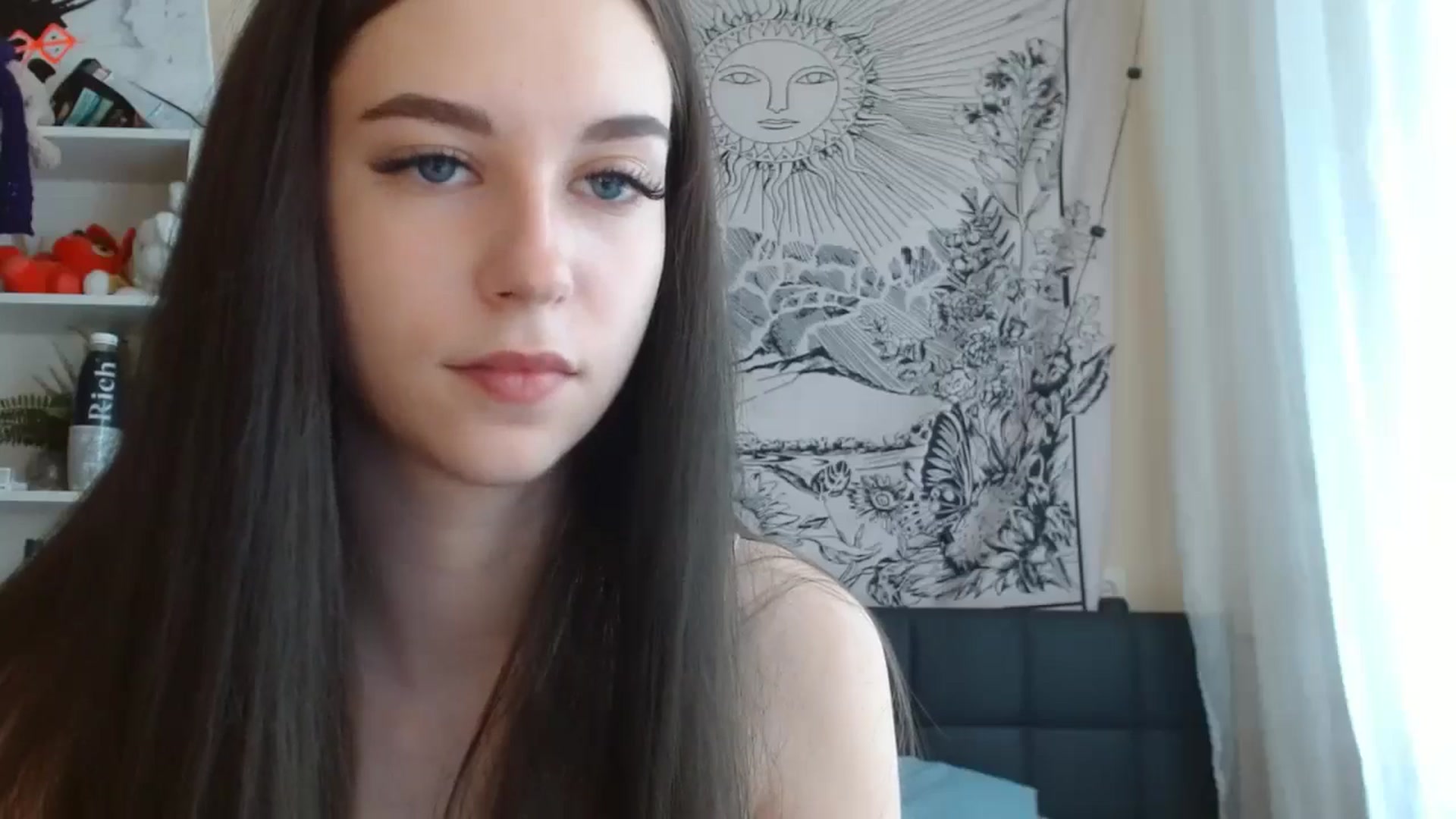 Gallery image thumbnail from ElsieF_'s myfreecams stream on, 06/23/2024, 07:42 image 6 of 20