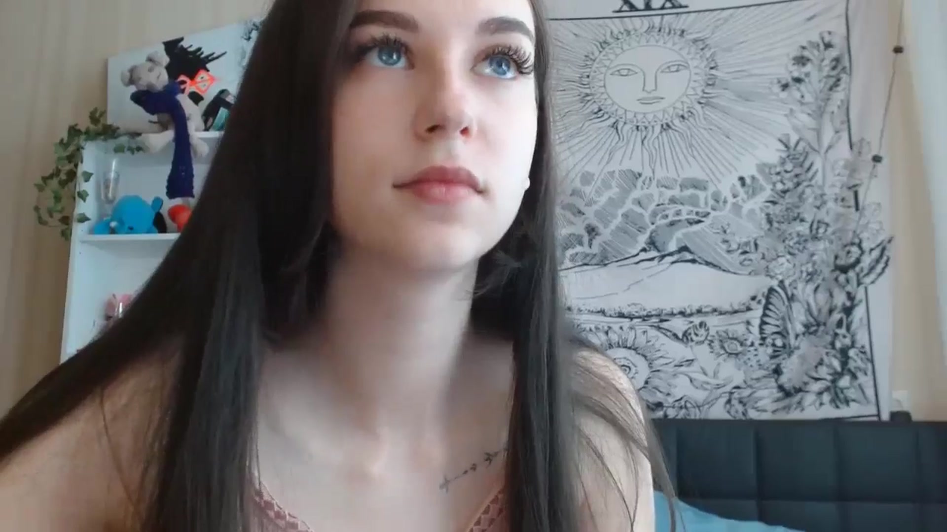 Gallery image thumbnail from ElsieF_'s myfreecams stream on, 06/23/2024, 07:42 image 15 of 20
