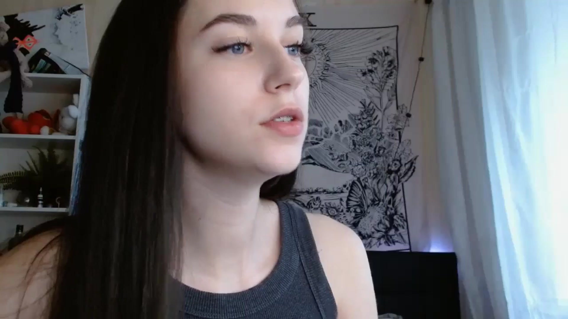 Gallery image thumbnail from ElsieF_'s myfreecams stream on, 06/24/2024, 02:27 image 2 of 20