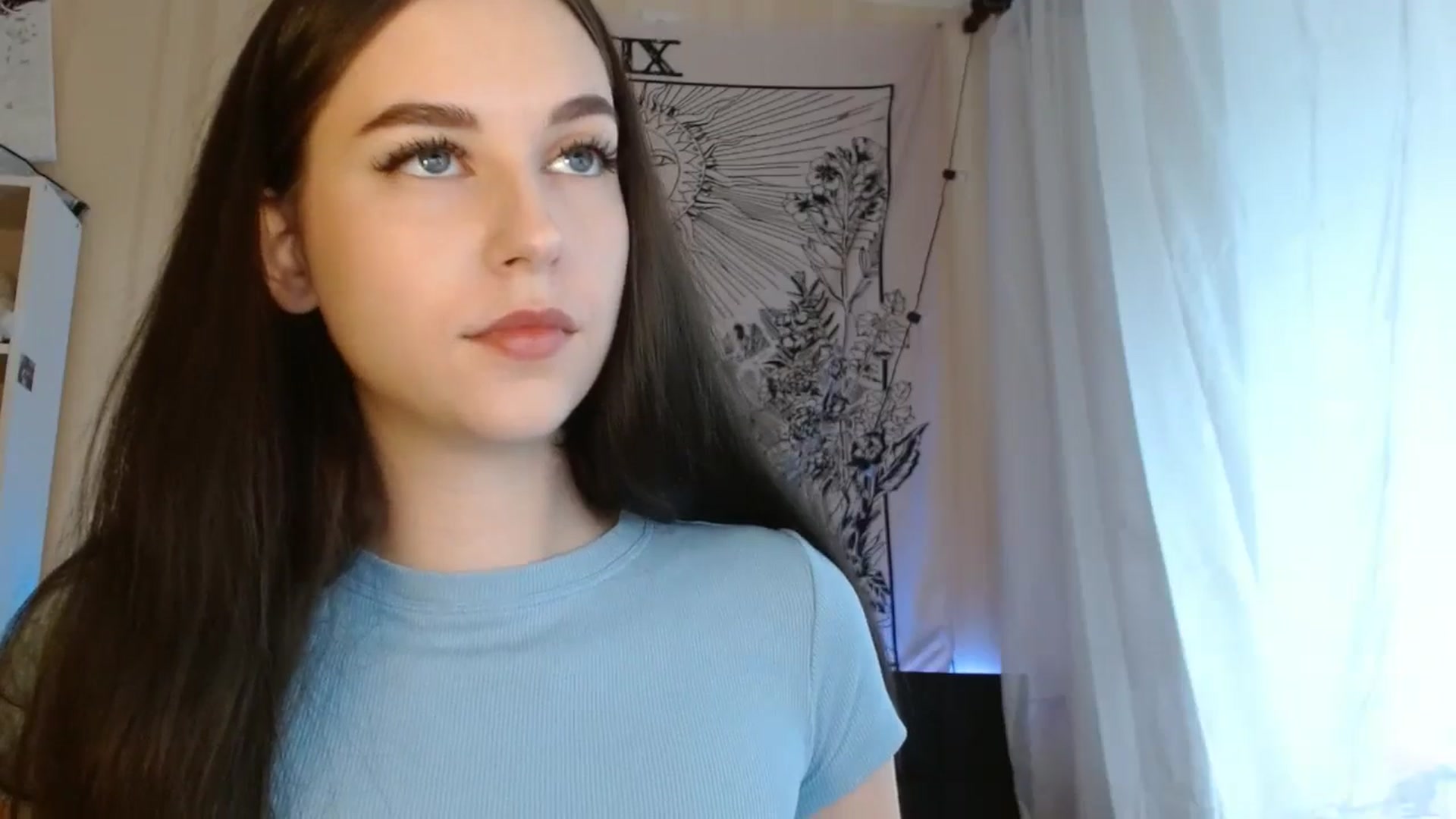 Gallery image thumbnail from ElsieF_'s myfreecams stream on, 06/28/2024, 15:56 image 5 of 20