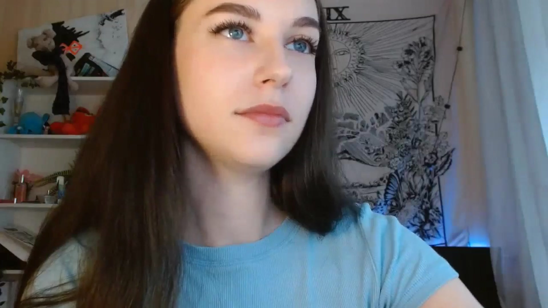 Gallery image thumbnail from ElsieF_'s myfreecams stream on, 06/28/2024, 15:56 image 9 of 20