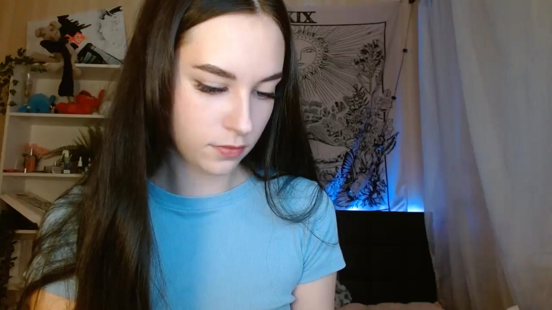 Gallery image thumbnail from ElsieF_'s myfreecams stream on, 06/28/2024, 17:32 image 18 of 20
