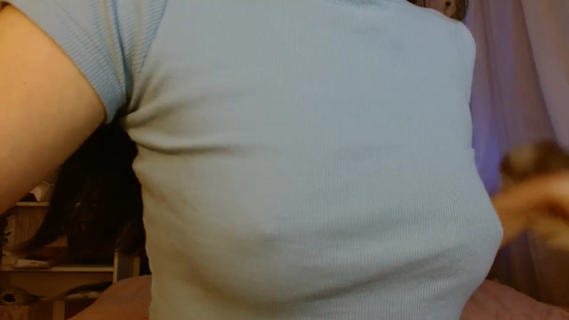 Gallery image thumbnail from ElsieF_'s myfreecams stream on, 06/28/2024, 17:32 image 15 of 20