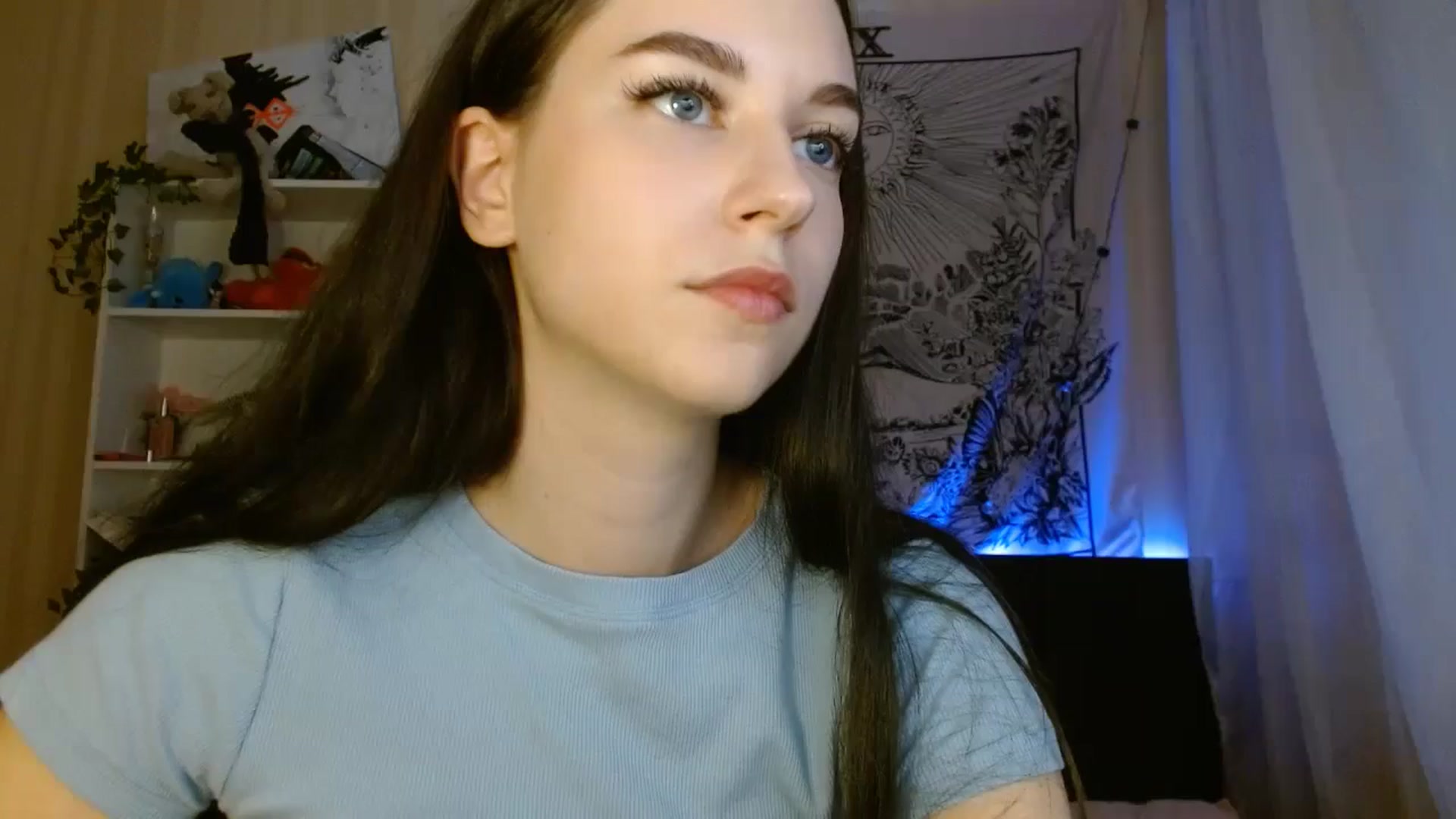 Gallery image thumbnail from ElsieF_'s myfreecams stream on, 06/28/2024, 17:32 image 3 of 20