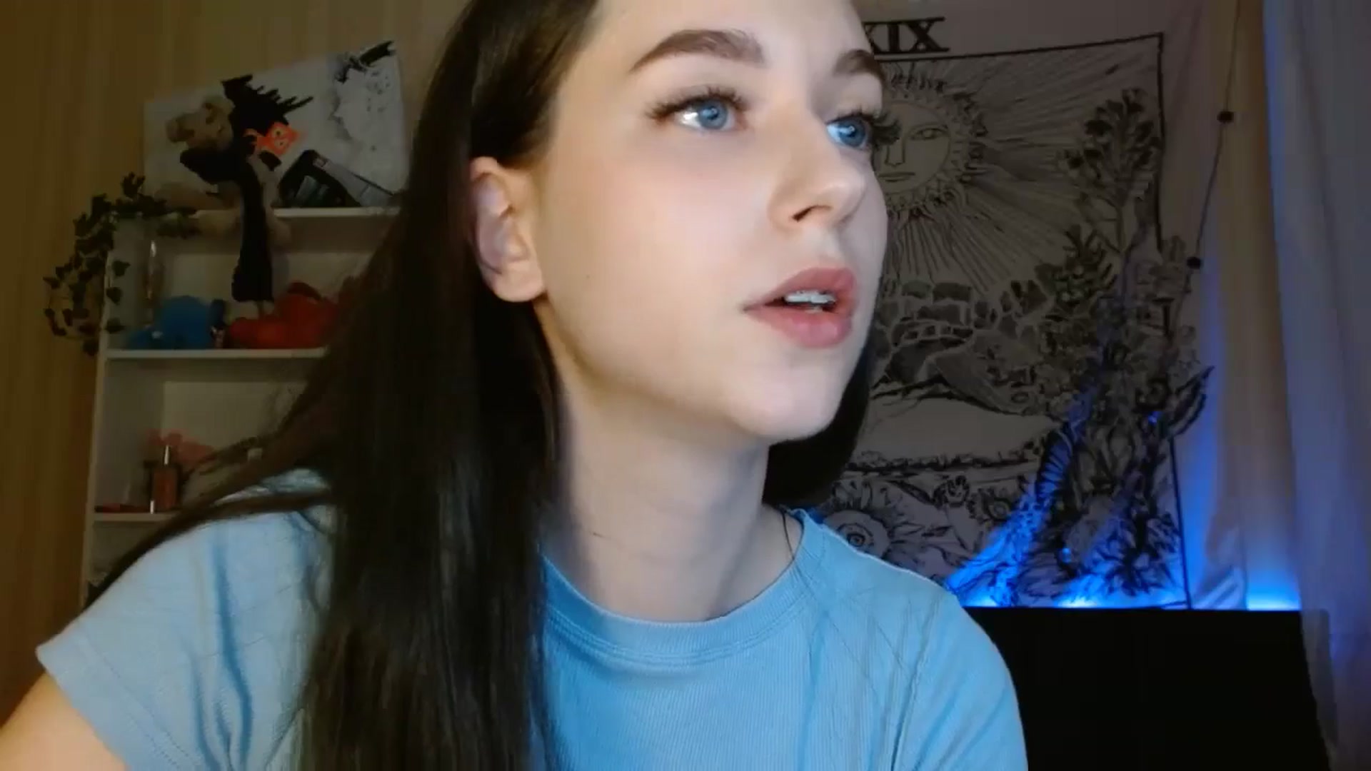 Gallery image thumbnail from ElsieF_'s myfreecams stream on, 06/28/2024, 18:38 image 4 of 20
