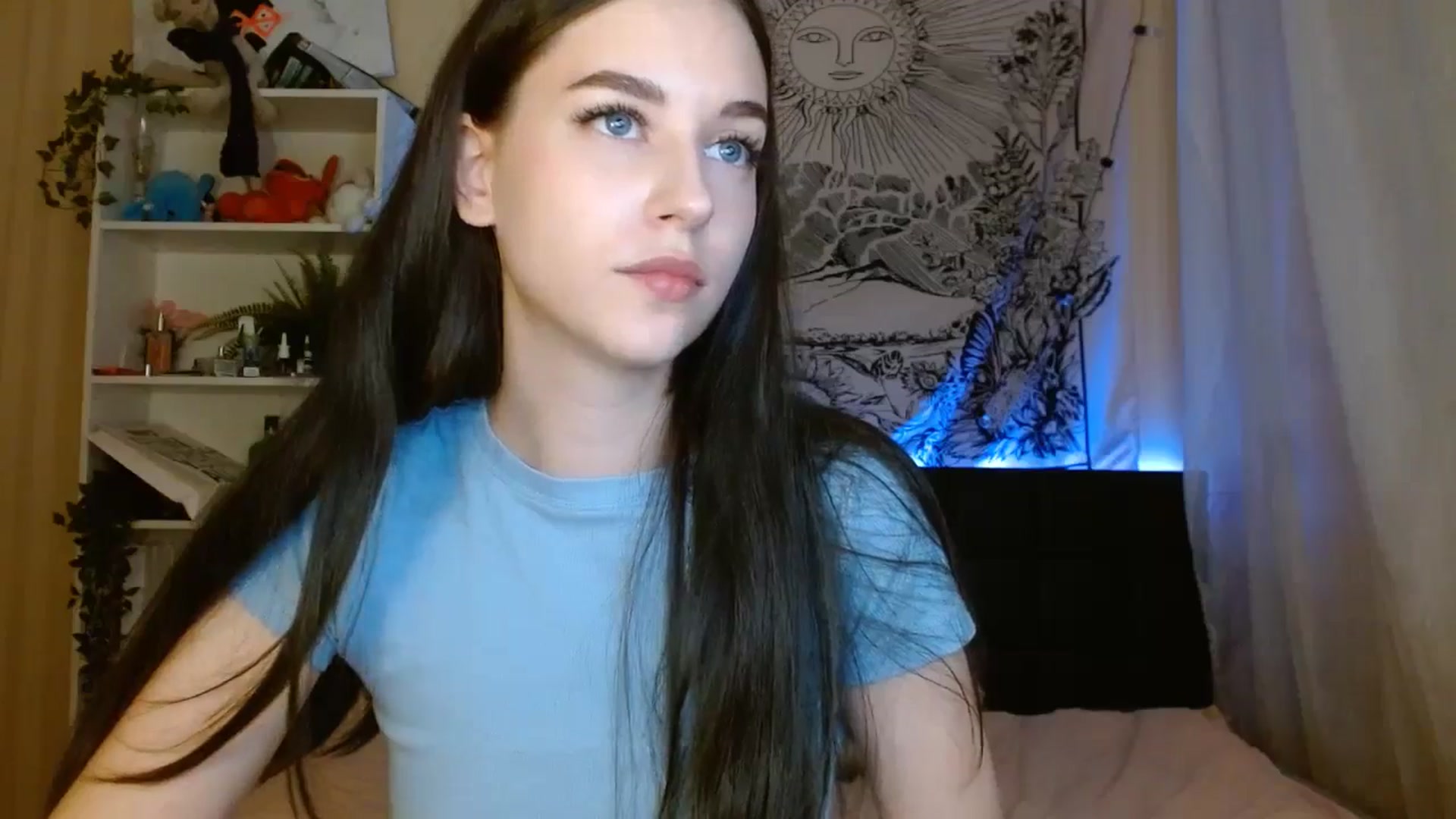Gallery image thumbnail from ElsieF_'s myfreecams stream on, 06/28/2024, 18:38 image 19 of 20
